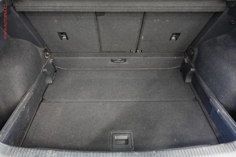 Volkswagen Golf Sportsvan (2014) 1.6 TDi, 1.maj,ČR, AC, TZ - fotka 7 z 22