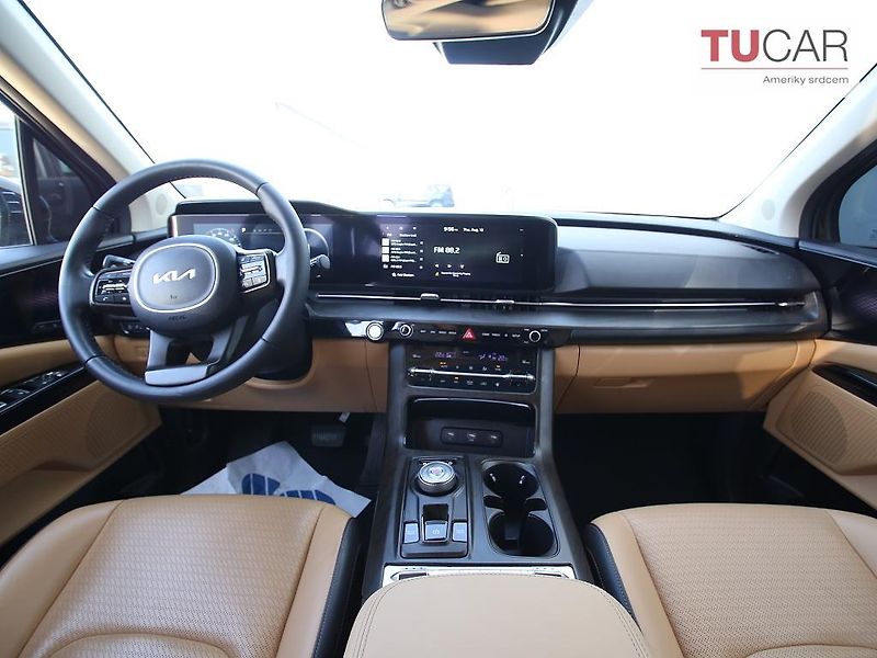 Kia Carnival (2022) 2.2 Diesel Automat 6+3 místa - fotka 12 z 30