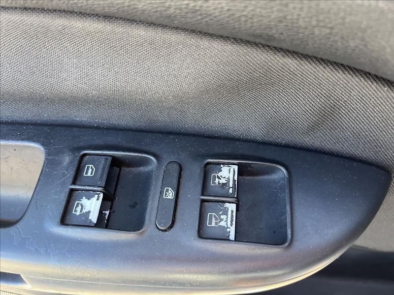 Škoda Octavia 2,0 TDi 103KW TAŽNÉ STK 7/2027 - fotka 24 z 32