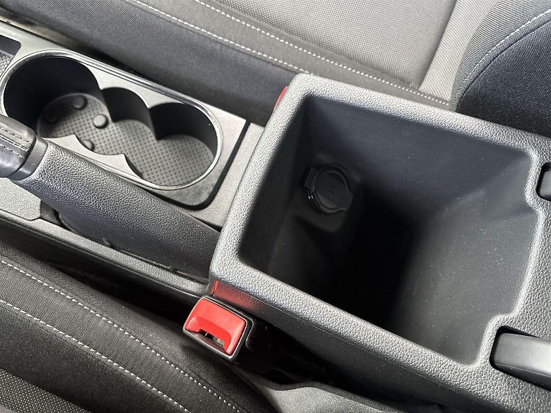 Škoda Fabia (2023) 1.0 TSI Ambition + - fotka 21 z 27