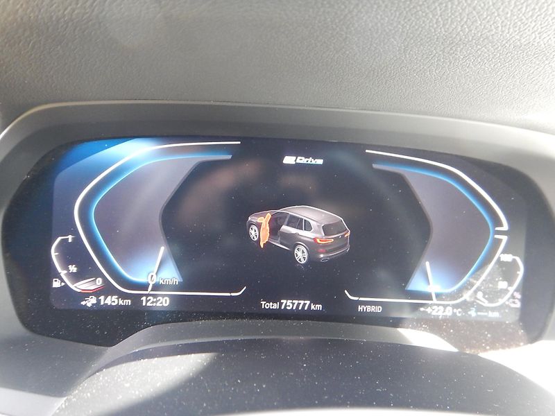 BMW X5 xDrive45e, ČR, 1. MAJ. - fotka 23 z 27