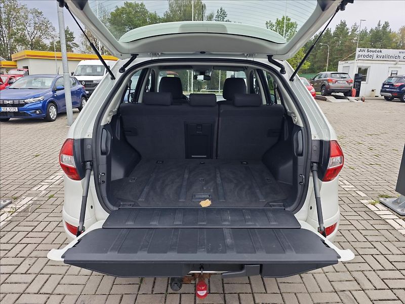 Renault Koleos 2,0 dCi150  4x4 Dynamique - fotka 12 z 19