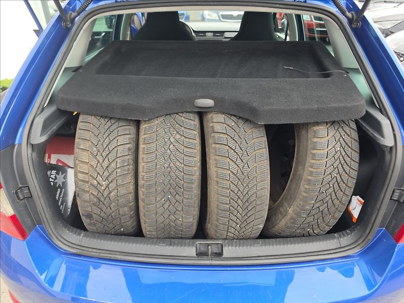 Škoda Rapid 1,2 TSi 81KW Style ALU KLIMA - fotka 29 z 48
