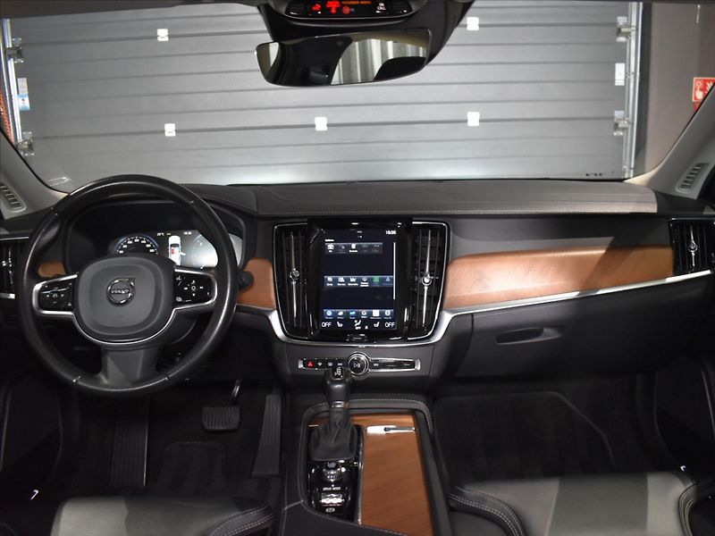 Volvo S90 2,0 D4 Inscription - fotka 11 z 19