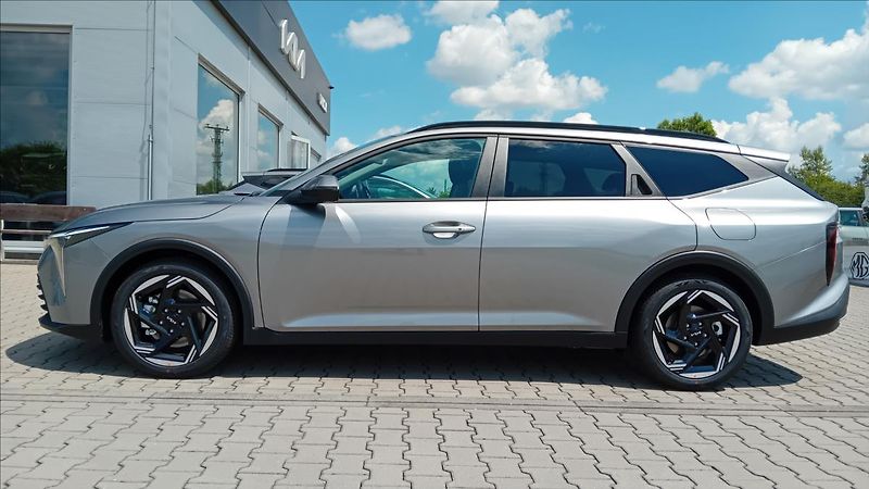 Kia K4 1,6 T-GDi 7DCT EXCLUSIVE - fotka 6 z 9
