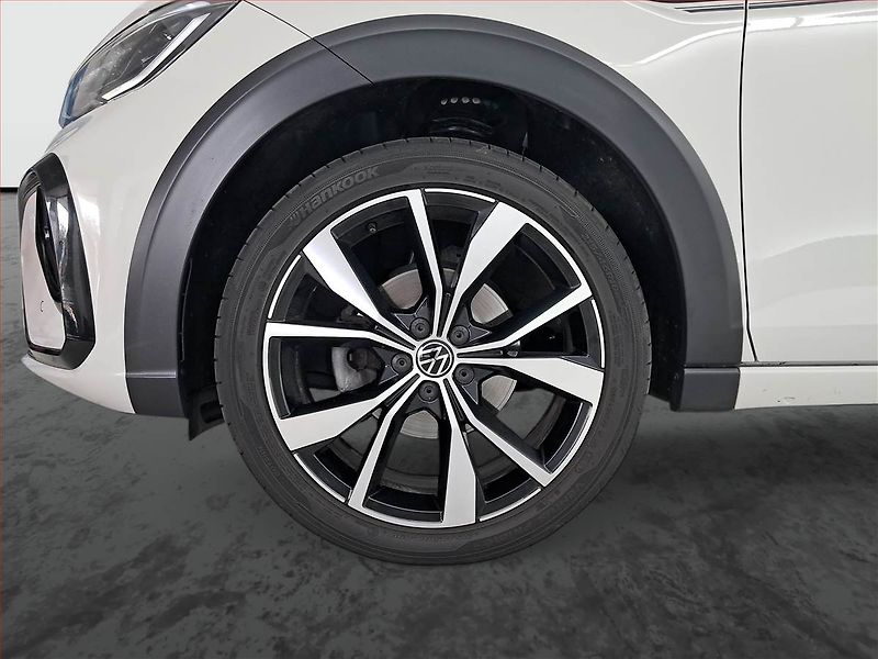 Volkswagen Taigo (2022) R-Line 1.0 TSI - fotka 15 z 17