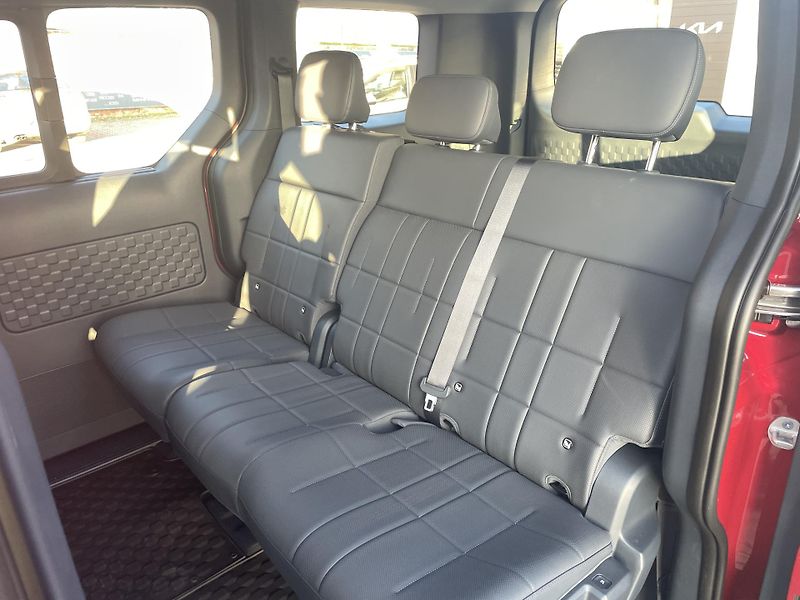 Kia PV5 (2026)  5P 4x2 ELITE 120 KW + 71,2 KW - fotka 24 z 29