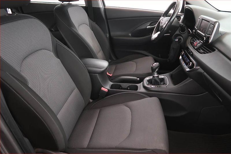 Hyundai i30 (2018) 1.6 CRDi, ČR,1.maj, Serv.kniha - fotka 9 z 18