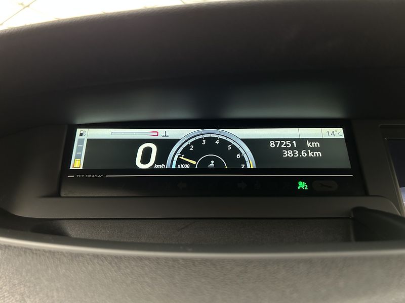 Renault Scénic 1.4 16v Dynamique - fotka 7 z 30