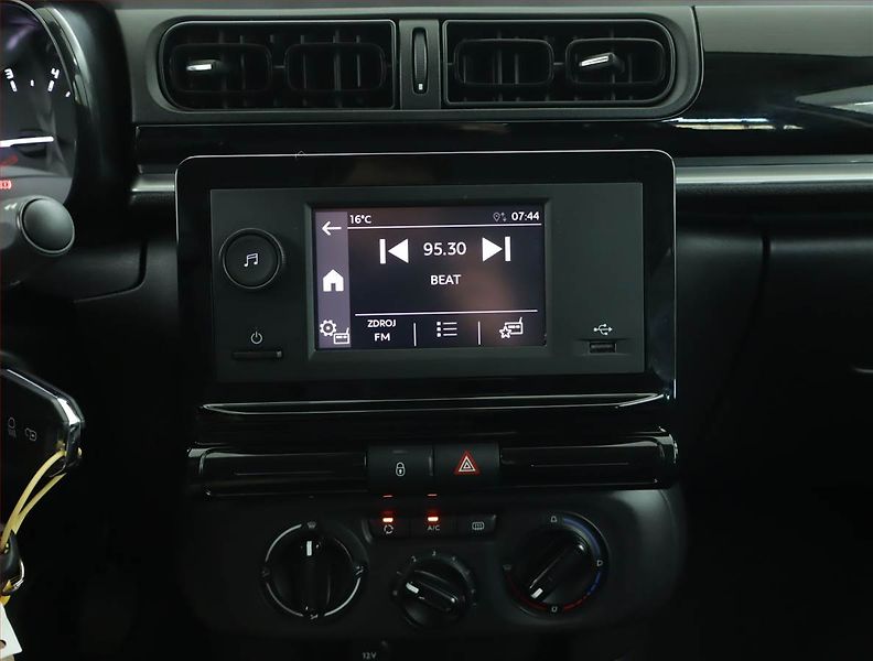 Citroën C3 (2023) 1.2 PureTech, Serv.kniha - fotka 12 z 14