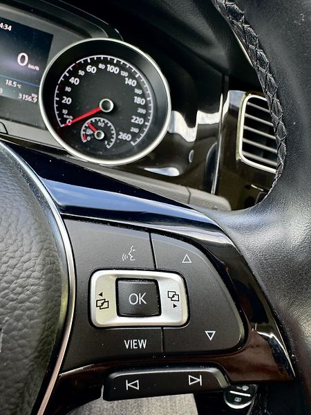 Volkswagen Golf Variant (2019) Highline - fotka 22 z 28