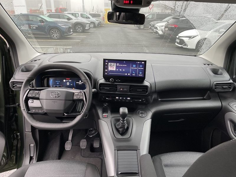 Toyota ProAce City Verso 1.5 6MT Family ODBĚR 11/2026 - fotka 14 z 30