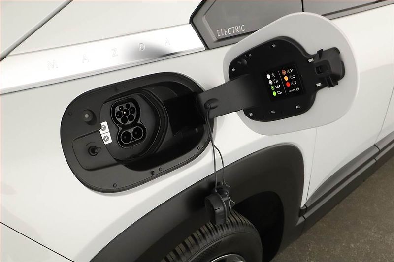 Mazda MX-30 (2021) e-Skyactiv, SoH 93%, Automat - fotka 21 z 22