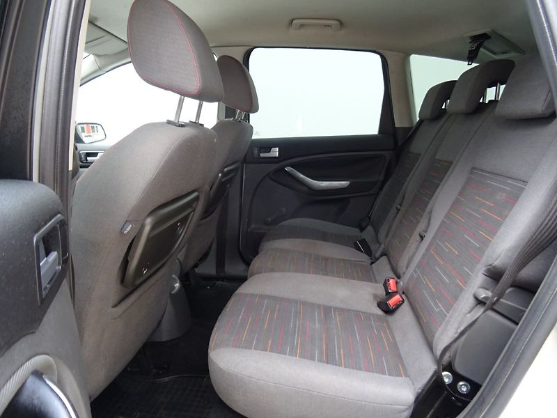 Ford C-MAX (2007) 1.6i,74kW - fotka 11 z 16