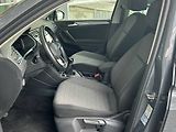 Volkswagen Tiguan (2020) 1.5 TSI Life - náhled 25