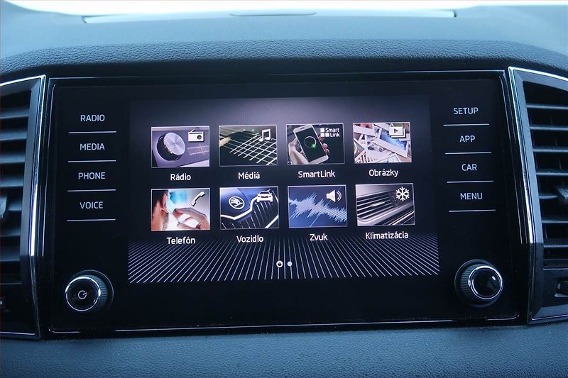 Škoda Karoq (2019) 1.6 TDI, Tempomat - fotka 16 z 25