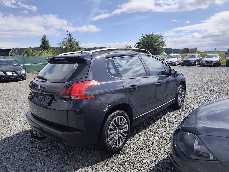 Peugeot 2008 (2016) - fotka 6 z 32