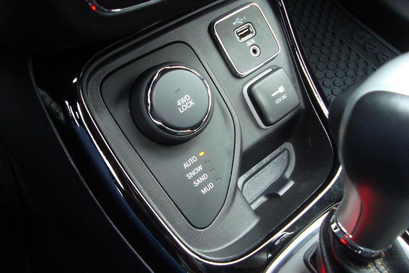 Jeep Compass (2019) LIMITED 2.0 CRD, 4x4 - fotka 60 z 86