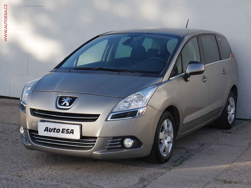 Peugeot 5008 (2012) 1.6 i, STK6/28 - fotka 3 z 15