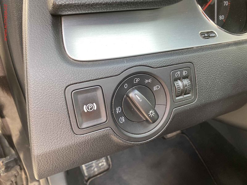 Volkswagen Passat (2006) 3.2FSi 4x4, DSG - fotka 15 z 16