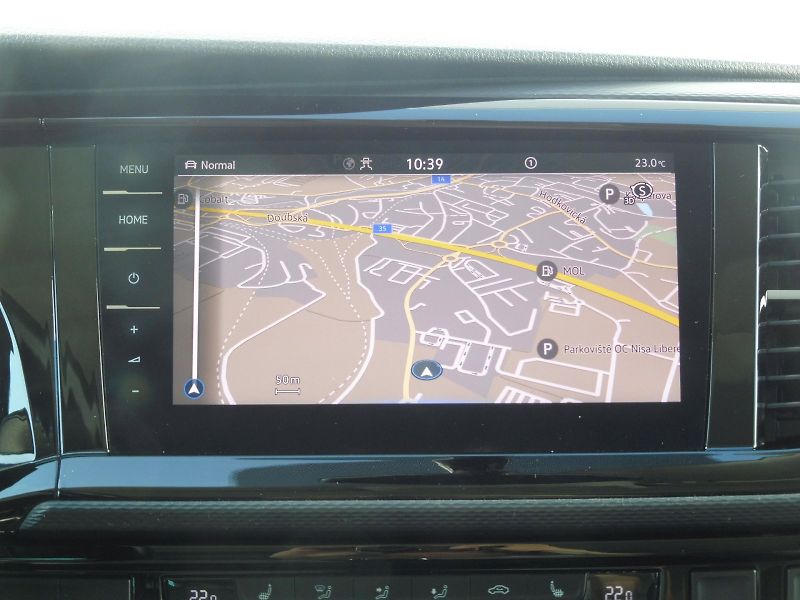 Volkswagen Multivan (2021) Highline 2,0 TDI 150kW DSG 4MO - fotka 13 z 30