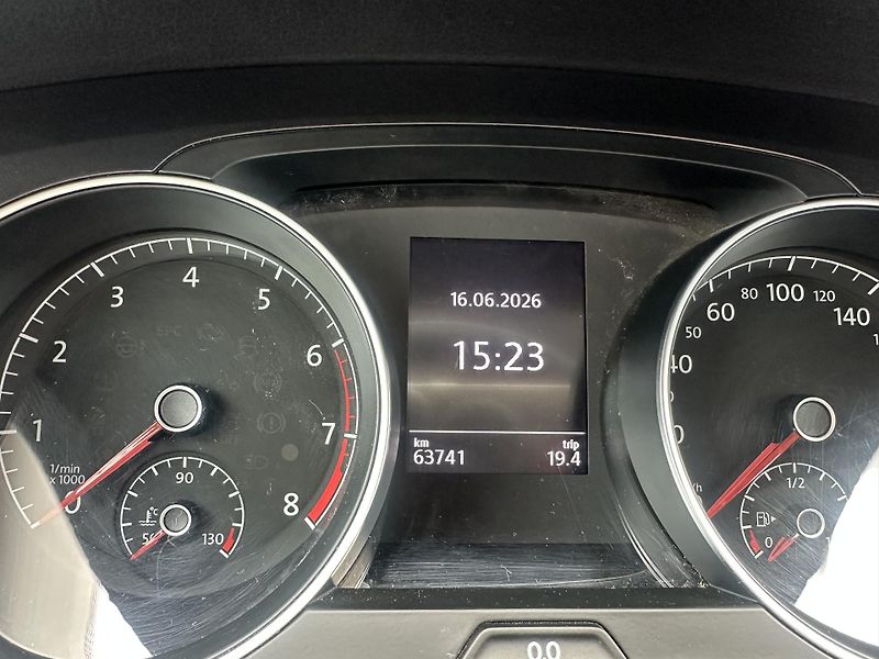 Volkswagen Golf (2018) 1.0TSI ser.knížka nová TK - fotka 8 z 27