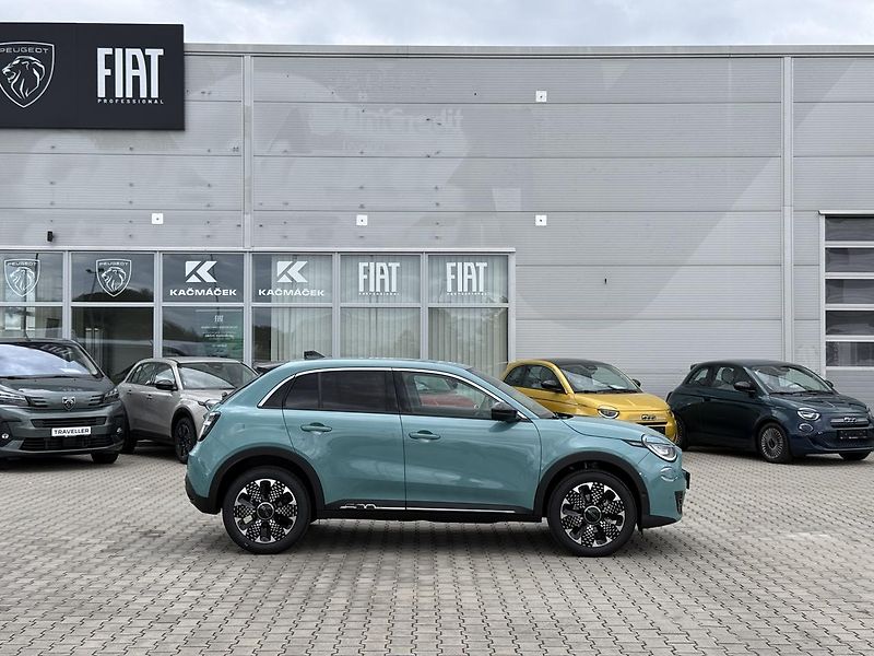 Fiat 600 (2026)  La Prima 1.2 Turbo Hybrid 145 - fotka 6 z 24