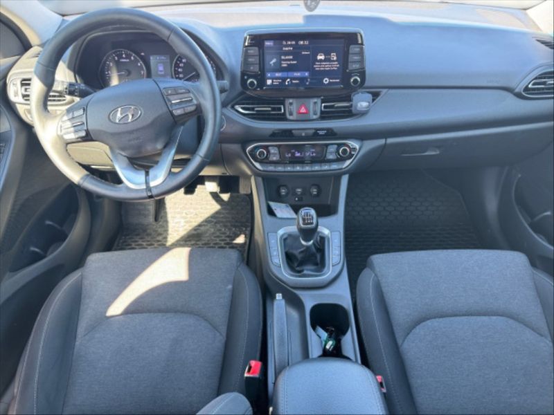 Hyundai i30 1,5 T-GDI Smart 5d - fotka 7 z 10