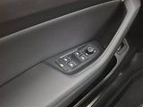 Volkswagen Passat (2016) 2.0 TDI, Automat, Kůže - náhled 19