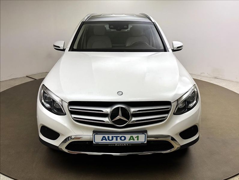 Mercedes-Benz GLC 2,1 OFFR PAK. VZDUCH EXCLUSIVE - fotka 2 z 51
