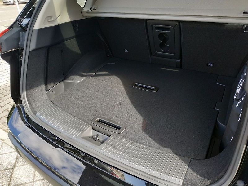 Nissan X-Trail E-POWER e-4ORCE N-TREK SKLADEM - fotka 28 z 29