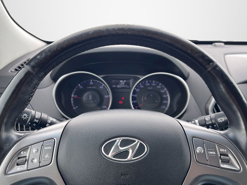 Hyundai ix35 (2014) 1.7 CRDI 85 kW - fotka 9 z 26