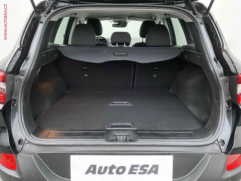Renault Kadjar (2016) 1.2TCe, Zen, navi, kamera - fotka 7 z 17