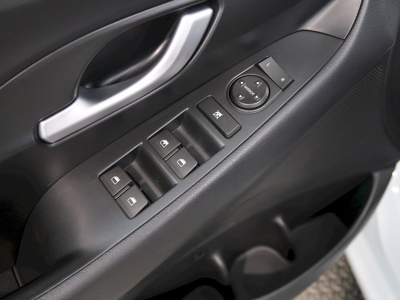 Hyundai i30 (2018) 1.6CRDI 85kW - fotka 27 z 29