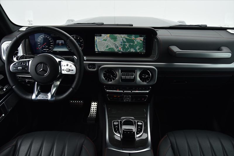 Mercedes-Benz Třídy G 63 AMG MANUFAKTUR ZÁRUKA ČR - fotka 15 z 32
