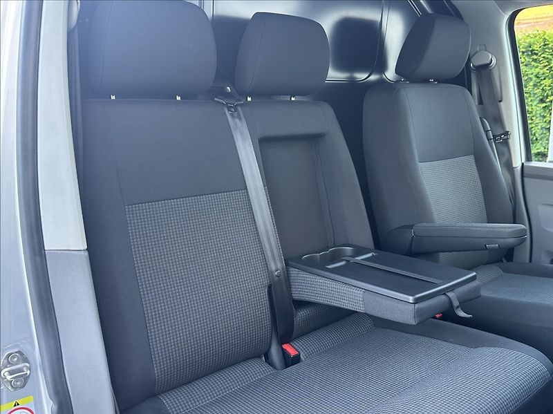 Volkswagen Transporter 2,0 TDI 150PS  L1H1 Van 4x4 - fotka 15 z 53