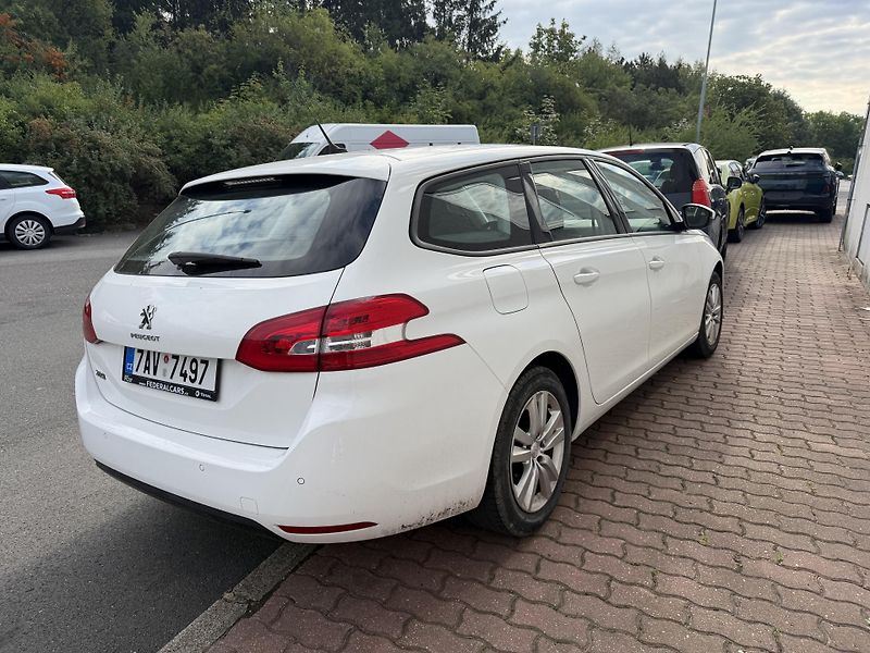 Peugeot 308 (2019) SW ACTIVE PureTech 110k MAN6 - fotka 4 z 7