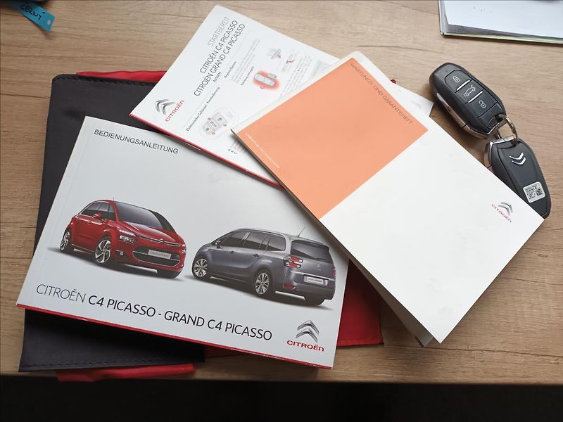 Citroën C4 Picasso 1,2 -81KW,DIGIKLIMA,KOLA - fotka 42 z 46