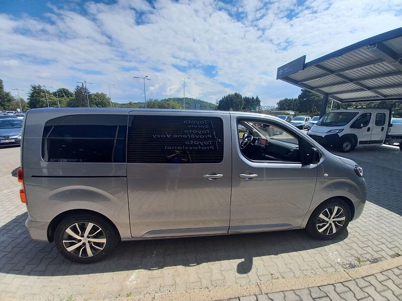 Toyota ProAce Verso 2,2 L1 2,0D AT8 7S VIP - fotka 6 z 14