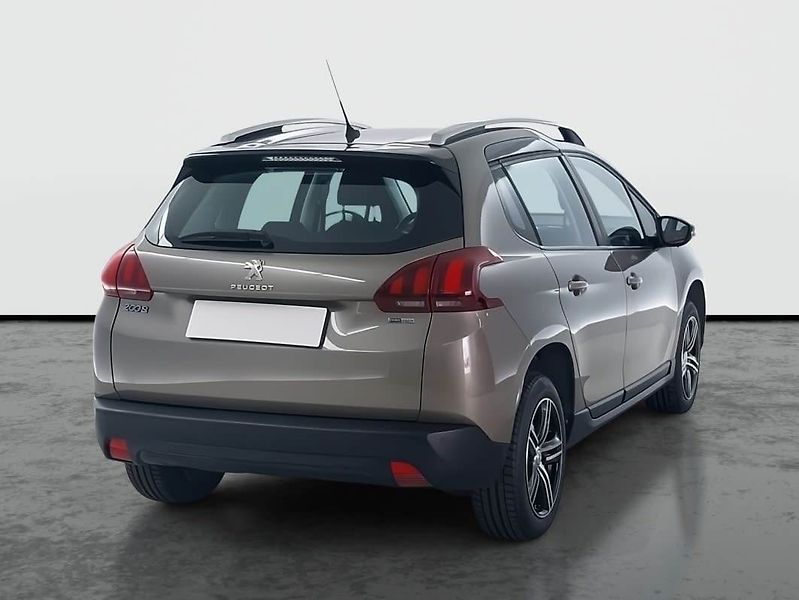 Peugeot 2008 (2017) 1.2 PureTech, ČR,1.maj - fotka 5 z 17