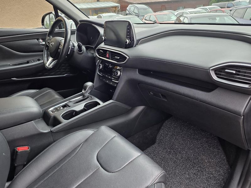 Hyundai Santa Fe 2.2-PREMIUM-AUTOMAT-KŮŽE - fotka 30 z 35