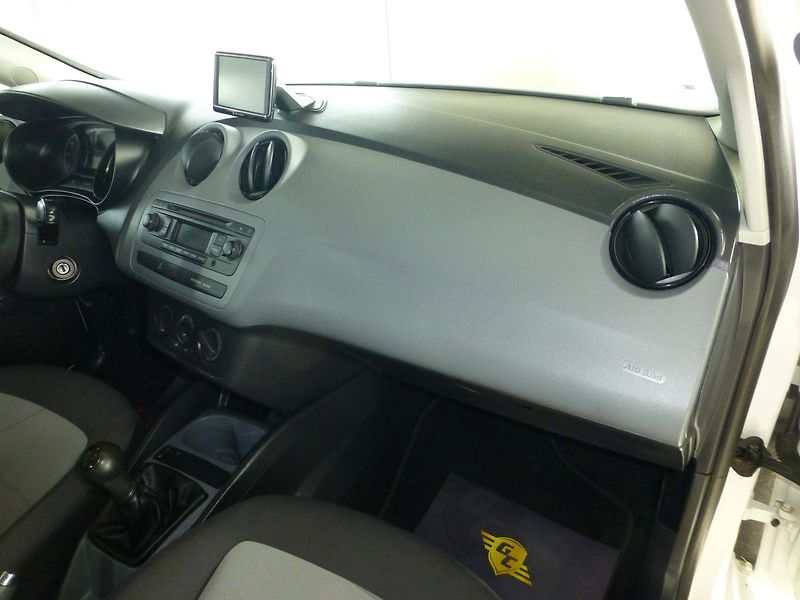 Seat Ibiza (2013) 1,2i-KLIMA*ALU*NAVIGACE - fotka 19 z 25