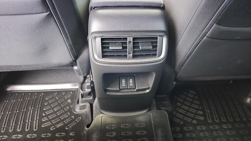 Honda CR-V (2021) 4x2, manuál, ČR, 1. majitel - fotka 17 z 43