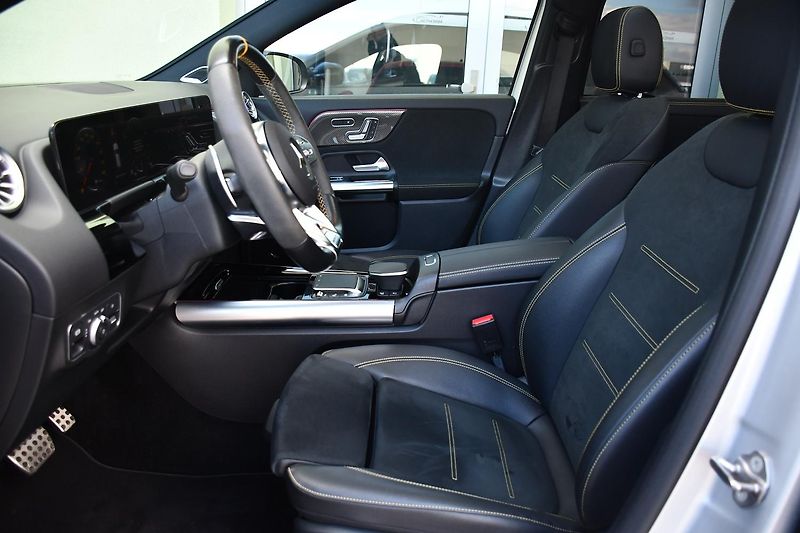 Mercedes-Benz GLA 45S AMG 4MATIC+PANO - fotka 13 z 53