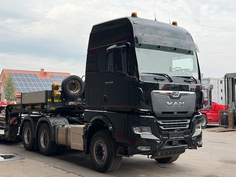 MAN TGX (2022) 33.640 6x4 hydraulika EURO 6 - fotka 2 z 9