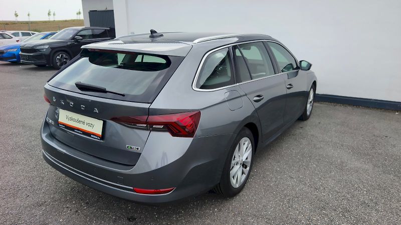 Škoda Octavia (2023) OCT.COM M-HEV STY TS 110/1.5 A - fotka 2 z 34