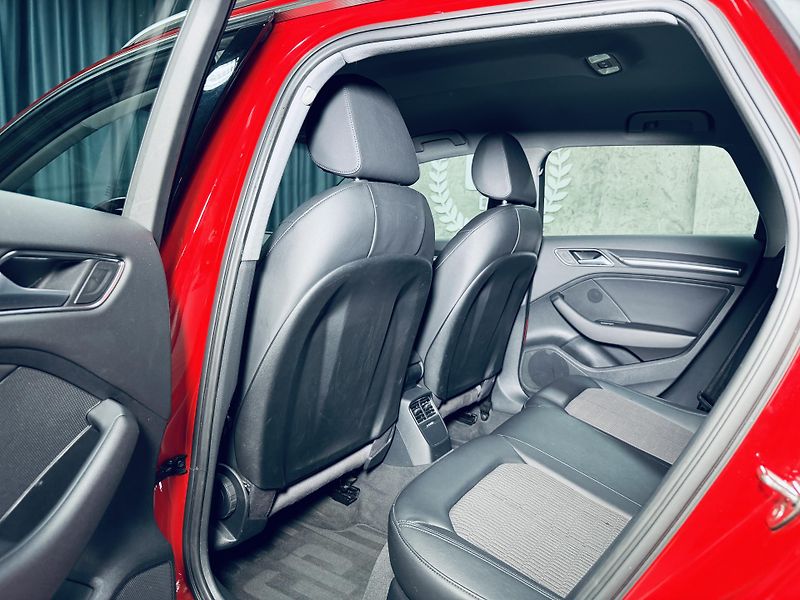 Audi A3 (2019) SPORTBACK*110kw*35TDI* - fotka 30 z 33