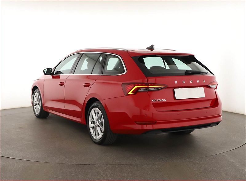 Škoda Octavia (2023) Style 1.5 TSI, ČR,1.maj - fotka 4 z 17