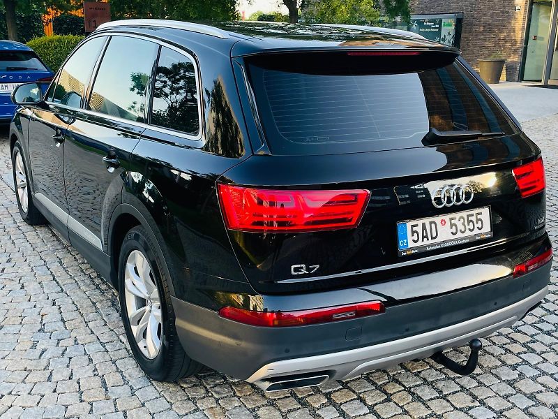 Audi Q7 3.0TDI AUT VÝHŘEV QUATTRO - fotka 17 z 54