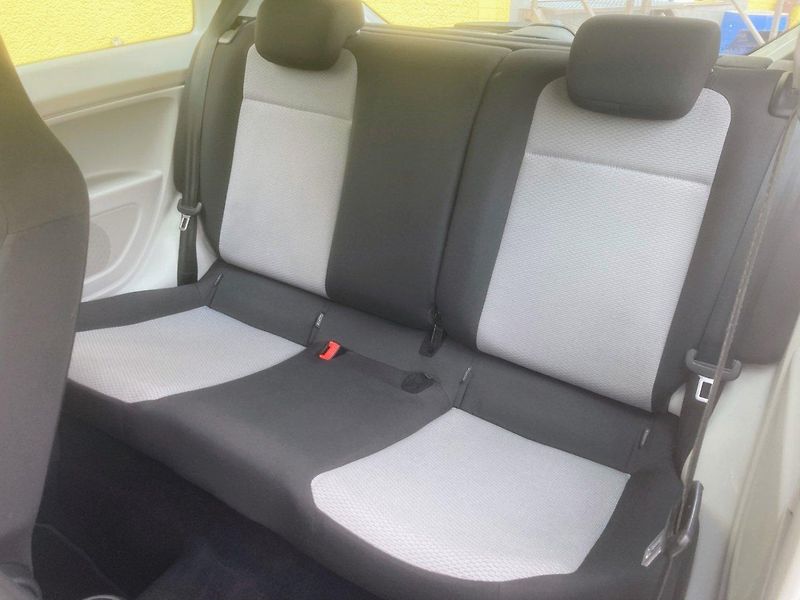 Seat Mii 1,0MPi (44kW)*KLIMATIZACE* - fotka 13 z 14